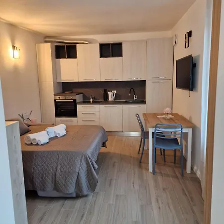 Binario 16- New Loft Appartamento Marone